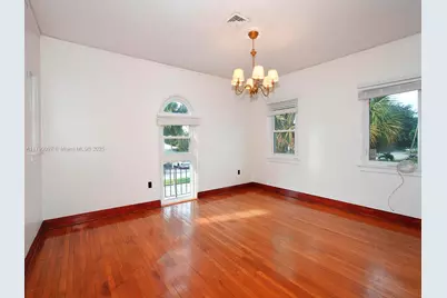 339 NE 96th St, Miami Shores, FL 33138 - Photo 23