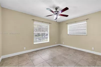3562 W Southern Orchard Rd W, Davie, FL 33328 - Photo 29