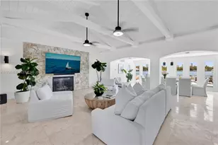 2 S Hibiscus Dr, Miami Beach, FL 33139 - Photo 7
