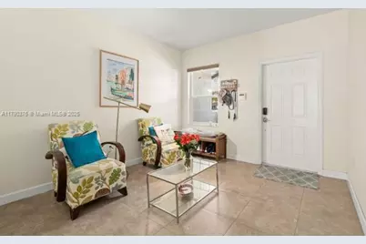 9346 SW 221st St, Cutler Bay, FL 33190 - Photo 5