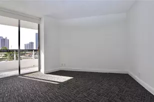 19195 NE 36th Ct, Aventura, FL 33180 - Photo 23