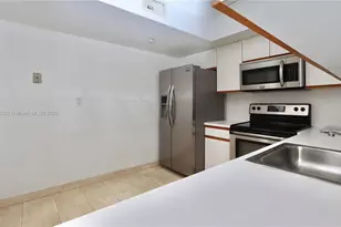 19195 NE 36th Ct, Aventura, FL 33180 - Photo 11