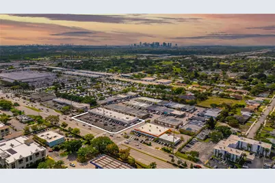 2302 W Oakland Park Blvd, Oakland Park, FL 33311 - Photo 1