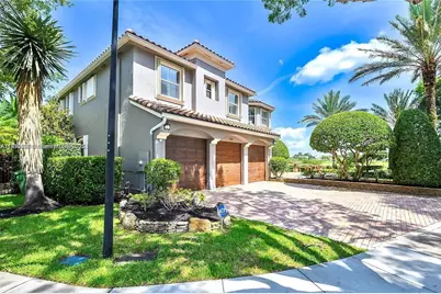 780 SW 167th Ave, Pembroke Pines, FL 33027 - Photo 3