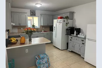 1446 NW 61st St, Miami, FL 33142 - Photo 27
