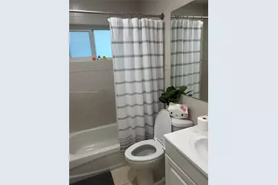 1446 NW 61st St, Miami, FL 33142 - Photo 13