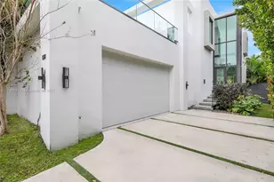 1311 Bay Dr, Miami Beach, FL 33141 - Photo 3