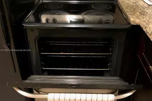 79 Lyndhurst, Deerfield Beach, FL 33442 - Photo 5