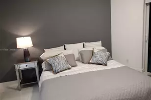 60 SW 13th St, Miami, FL 33130 - Photo 13