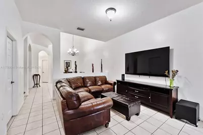 1916 SE 23rd Ave #1916, Homestead, FL 33035 - Photo 11