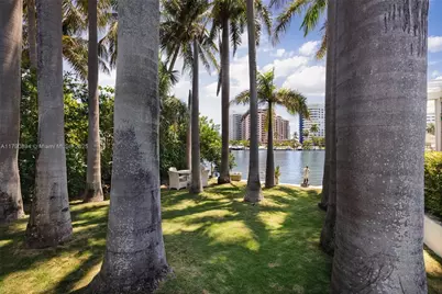 5215 Pine Tree Dr, Miami Beach, FL 33140 - Photo 3