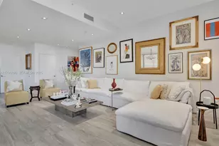 55 SW 9th St, Miami, FL 33130 - Photo 11