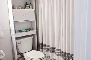 1111 SW 1st Ave, Miami, FL 33130 - Photo 9