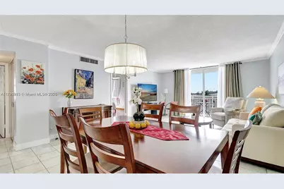 427 Golden Isles Dr #5J, Hallandale Beach, FL 33009 - Photo 15