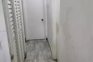 1650 NE 147th St, Miami, FL 33181 - Photo 39