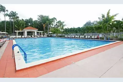 9725 NW 52nd St #407, Doral, FL 33178 - Photo 17