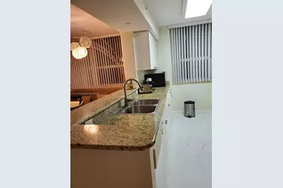 19501 W Country Club Dr #509, Aventura, FL 33180 - Photo 11