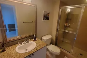19501 W Country Club Dr, Aventura, FL 33180 - Photo 15