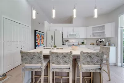 11334 NW 53rd Ln, Doral, FL 33178 - Photo 13