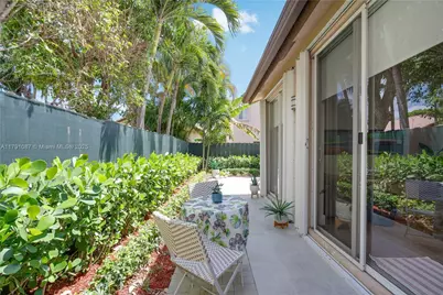 11334 NW 53rd Ln, Doral, FL 33178 - Photo 5
