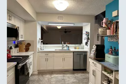 2405 NW 97th Ter, Pembroke Pines, FL 33024 - Photo 17
