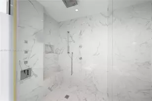 300 South Pointe Dr, Miami Beach, FL 33139 - Photo 31