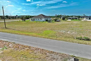 4008 NW 38th Ln, Cape Coral, FL 33993 - Photo 5