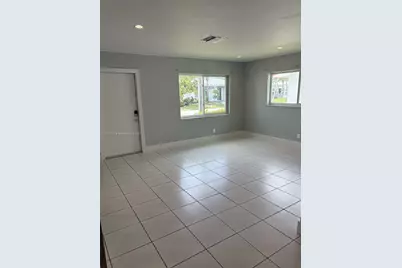 6807 NW 75th St, Tamarac, FL 33321 - Photo 7