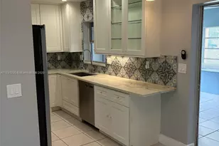 6807 NW 75th St, Tamarac, FL 33321 - Photo 11