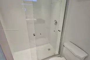 18051 Biscayne Blvd, Aventura, FL 33160 - Photo 11