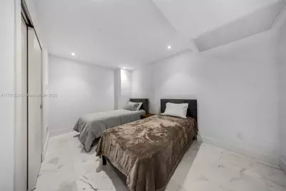 9801 Collins Ave #17R, Bal Harbour, FL 33154 - Photo 17