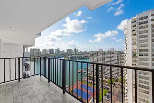 2780 NE 183rd St, Aventura, FL 33160 - Photo 1