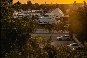 1720 NW N River Dr, Miami, FL 33125 - Photo 3