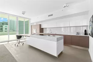 350 NE 24th St, Miami, FL 33137 - Photo 9