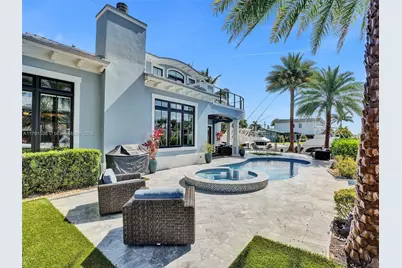 2340 NE 48th St, Lighthouse Point, FL 33064 - Photo 39