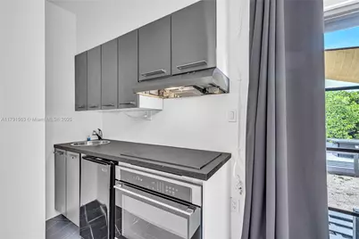 560 NW 116th Ter, Miami, FL 33168 - Photo 41