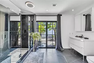 560 NW 116th Terrace, Miami, FL 33168 - Photo 27