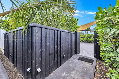 560 NW 116th Ter, Miami, FL 33168 - Photo 49