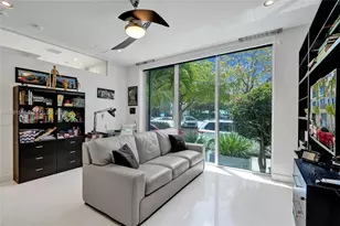 2725 NE 1st St, Pompano Beach, FL 33062 - Photo 15