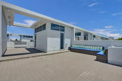 2725 NE 1st St, Pompano Beach, FL 33062 - Photo 49