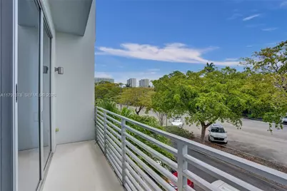 2725 NE 1st St, Pompano Beach, FL 33062 - Photo 29
