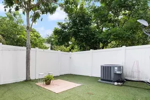 8091 NW 12th St, Margate, FL 33063 - Photo 7