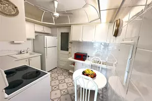 1355 NE 167th St, Miami, FL 33162 - Photo 5