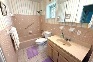 1355 NE 167th St, Miami, FL 33162 - Photo 9