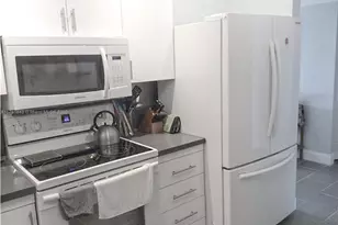 2500 Parkview Dr, Hallandale Beach, FL 33009 - Photo 5