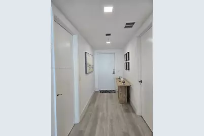 15051 Royal Oaks Ln #2202, North Miami, FL 33181 - Photo 3