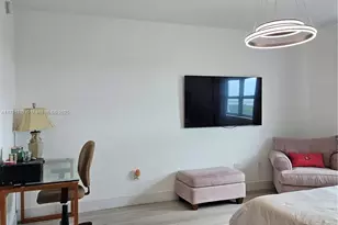 15051 Royal Oaks Ln, North Miami, FL 33181 - Photo 11