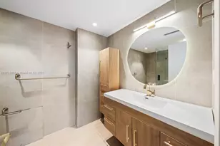 5255 Collins Ave, Miami Beach, FL 33140 - Photo 21