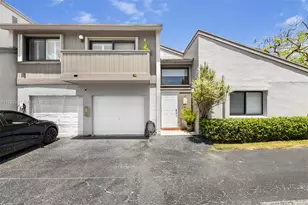 10761 SW 113th Pl, Miami, FL 33176 - Photo 1