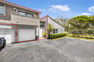 10761 SW 113th Pl, Miami, FL 33176 - Photo 3